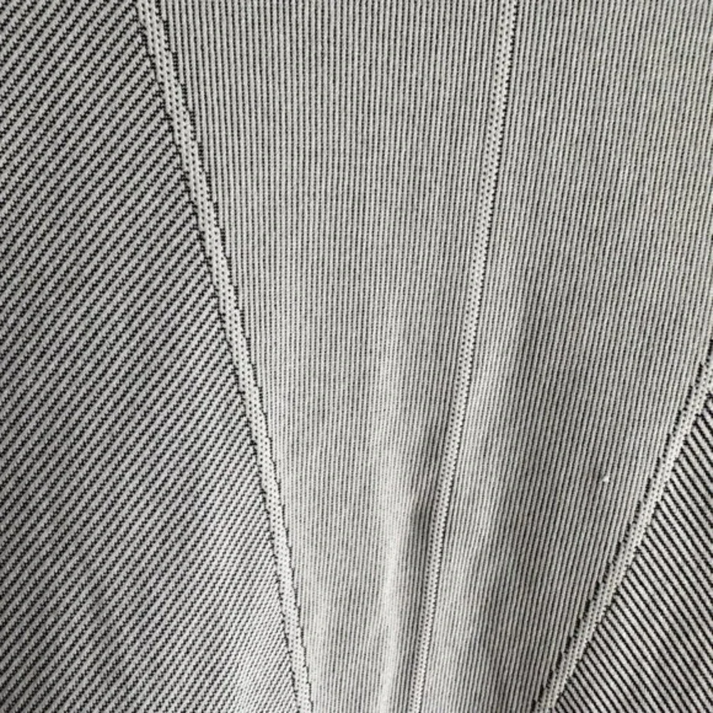Athleta Light Gray Long Sleeve Tee with Red Trim - Picture 8 of 8